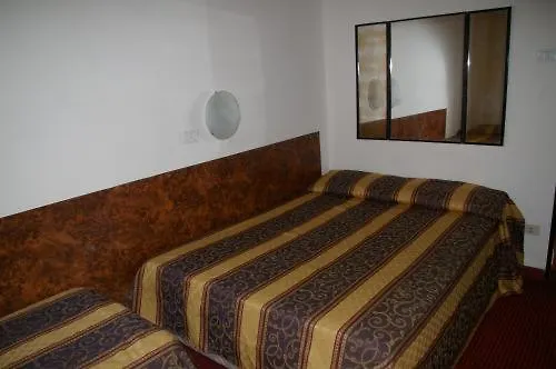 Otel Acropoli Roma